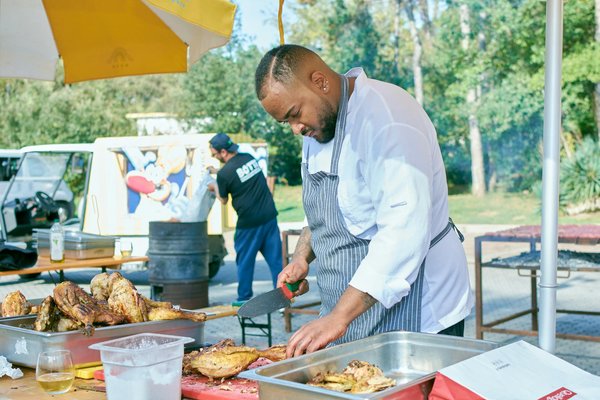 Quali abiti scegliere per uno stile di vita attivo?